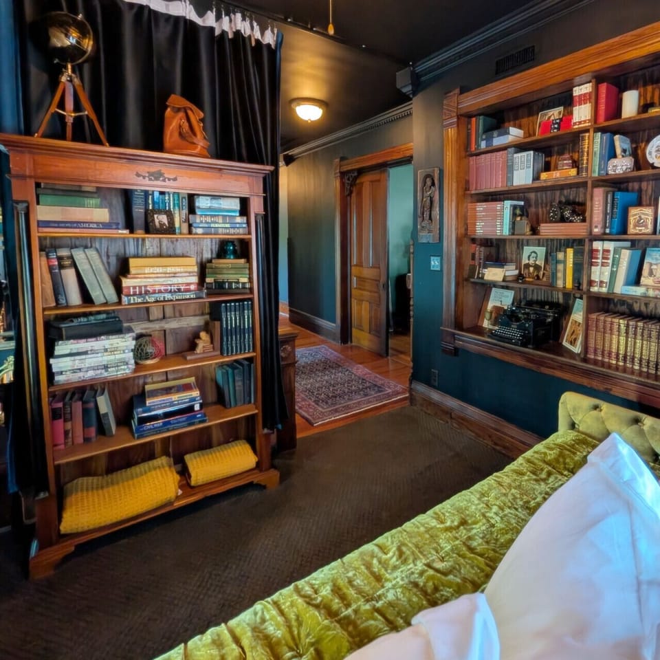 Library/Trundle Bedroom
