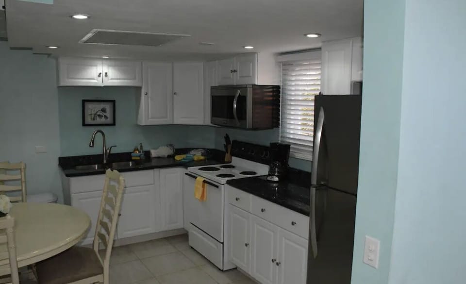 Kitchen with full size appliances
