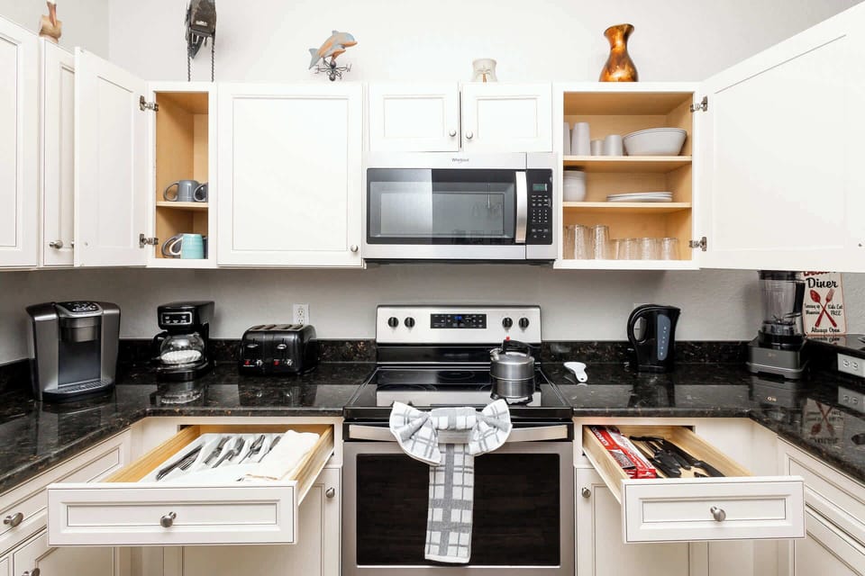 Create culinary crafts in the full kitchen