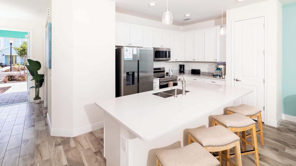 Additional seating for 4