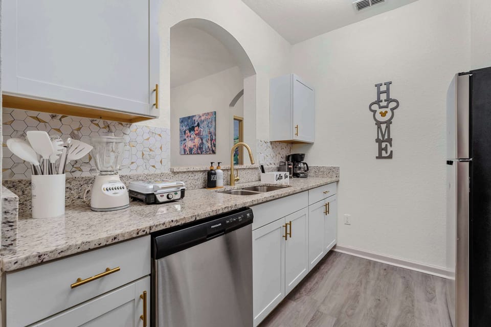 Fully equipped kitchen