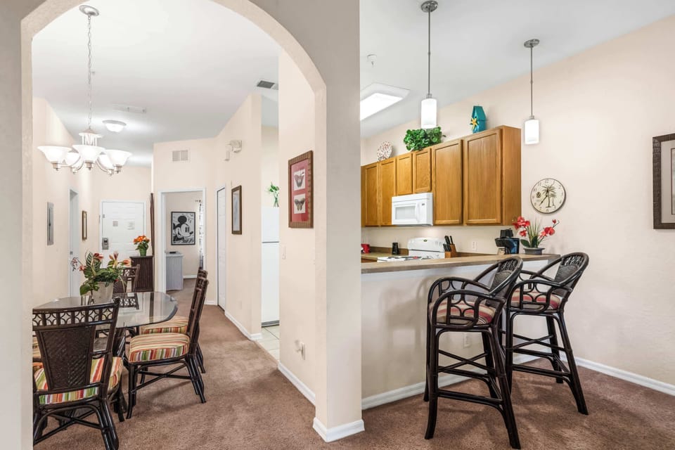Counter seating for 2 is available off the kitchen
