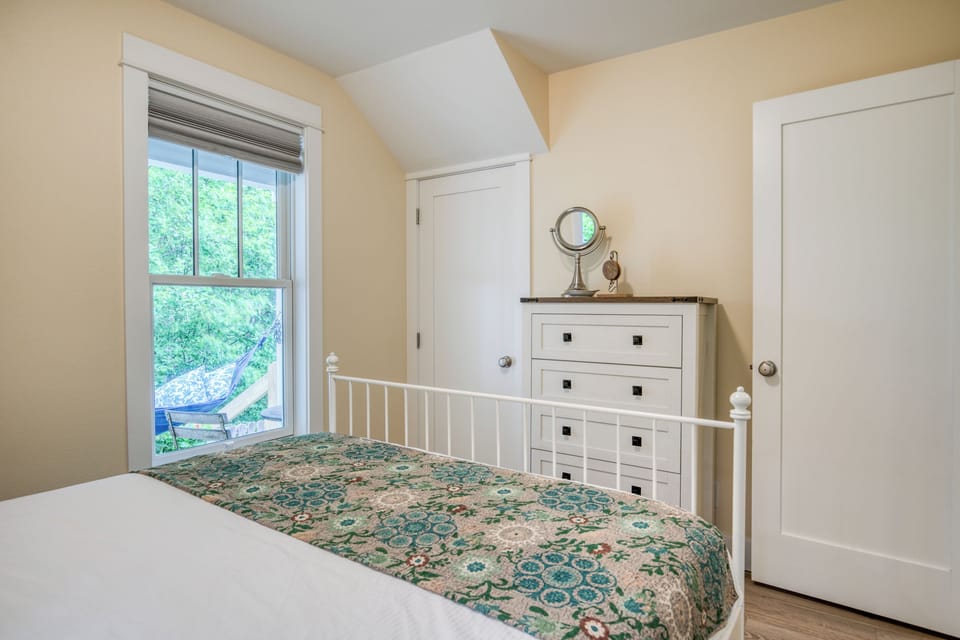 The lower level 2nd bedroom. 