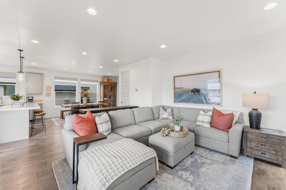 A large comfy sectional in the Living room with Smart TV and Views!