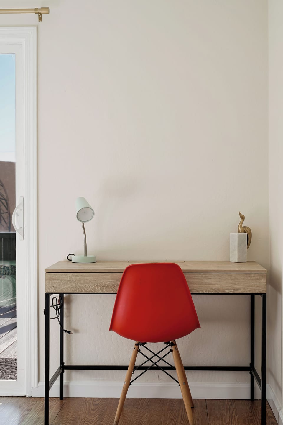 Family Apartment, 2 Bedrooms, Kitchen, Mountain View | Iron/ironing board, free WiFi