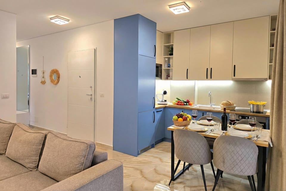 Kitchen and dining area
