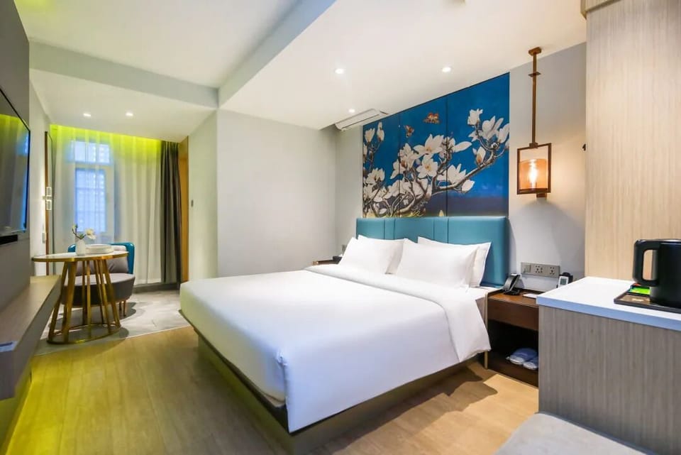 Superior Room, Non Smoking | Laptop workspace, free WiFi