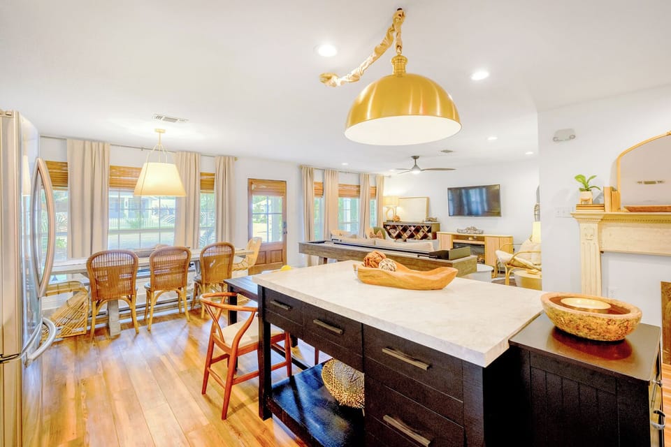 Kitchen and dining 