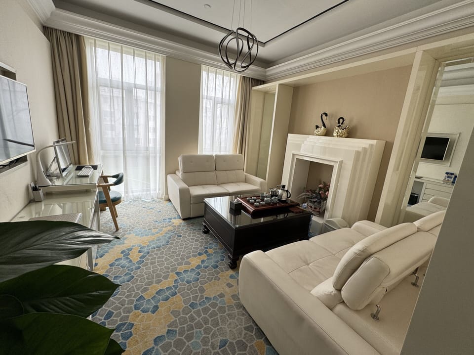 Superior Suite | In-room safe, blackout drapes, iron/ironing board (on request)