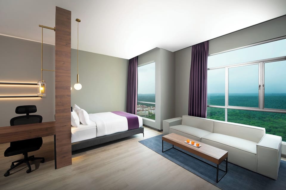 Premier Room Forest View | In-room safe, desk, WiFi (free), bed sheets