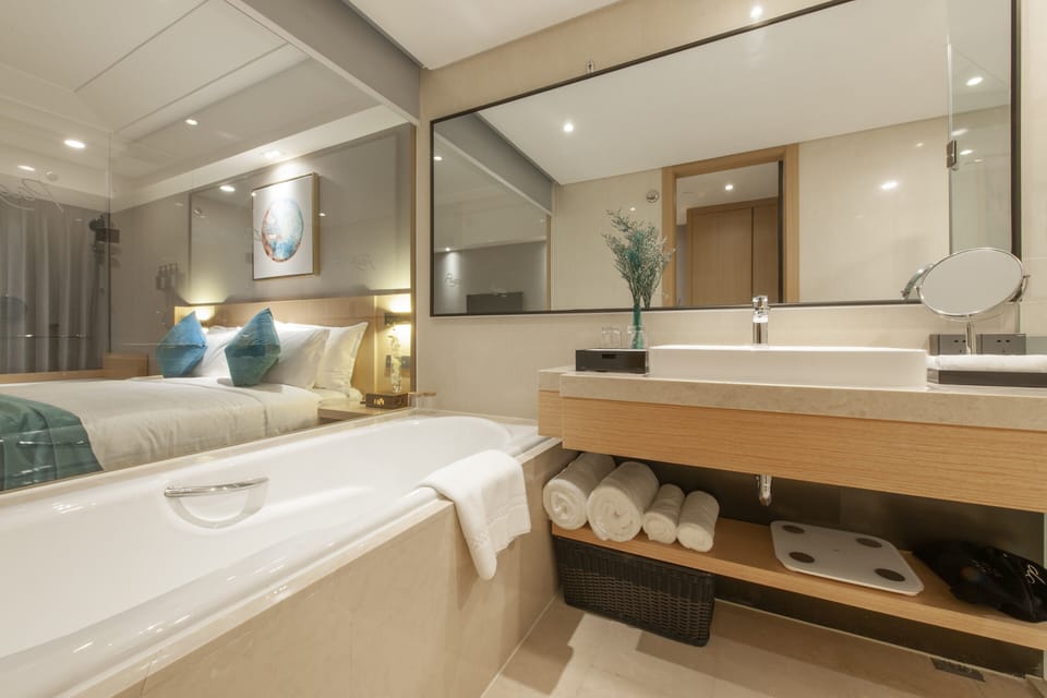 Classic Double Room | Bathroom | Separate tub and shower, hair dryer, bathrobes, slippers