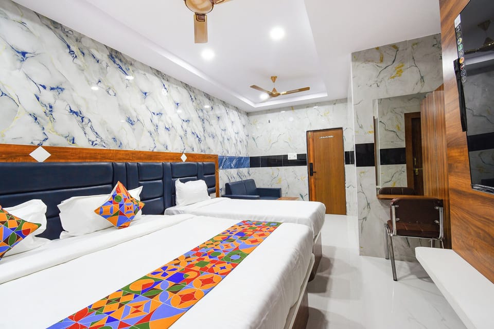 Family Room | Egyptian cotton sheets, premium bedding, in-room safe, free WiFi
