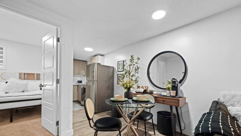 All you need in one chic space! Perfect studio setup for your stay.