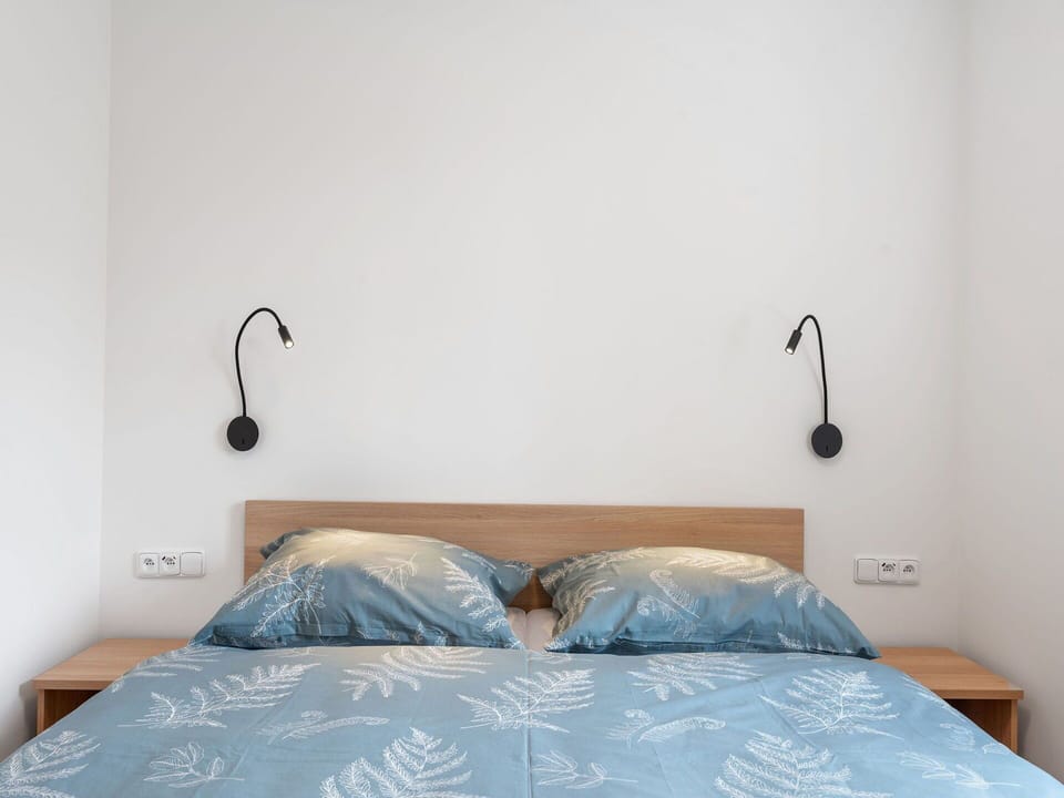 Bed, Furniture, Bedroom, Interior Design, Wall, Wood, Bedding, Bed Sheet, Room, Floor