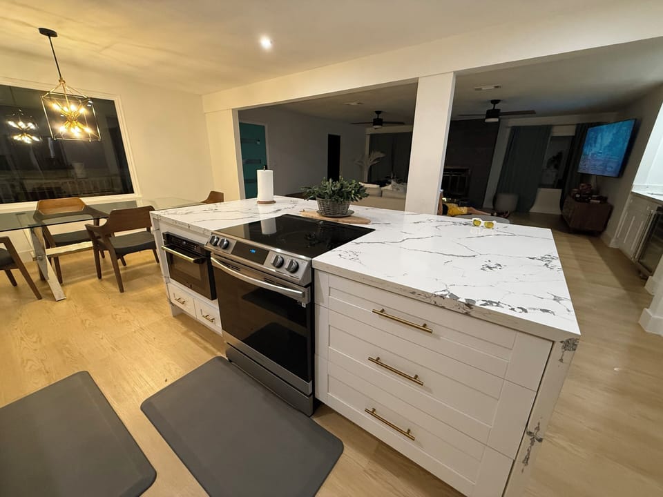 Luxury House, Beach View | Private kitchen