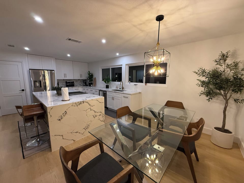 Luxury House, Beach View | Private kitchen