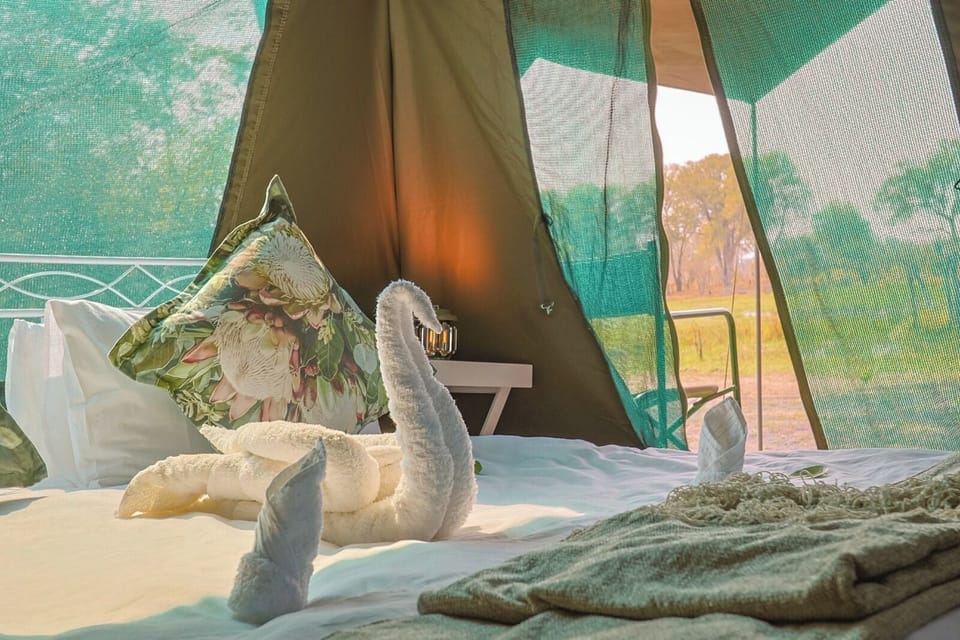 Basic Tent, 2 Twin Beds, River View | 1 bedroom