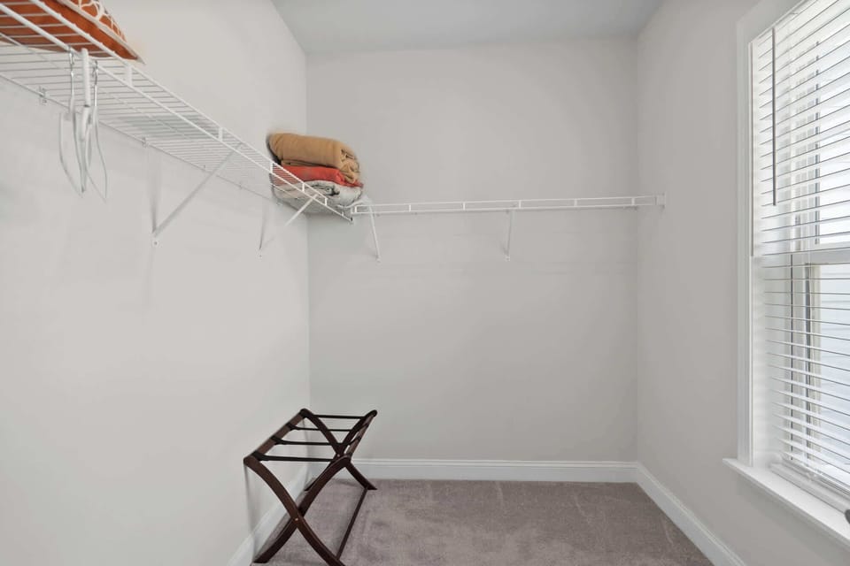 Walk-in closet