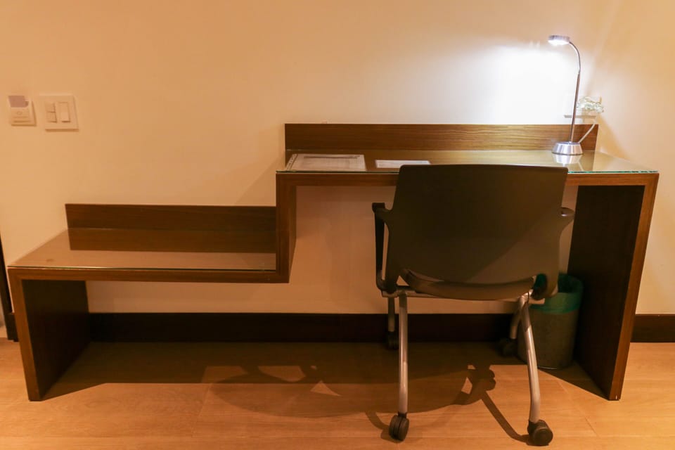 Premium Room | Premium bedding, minibar, in-room safe, desk