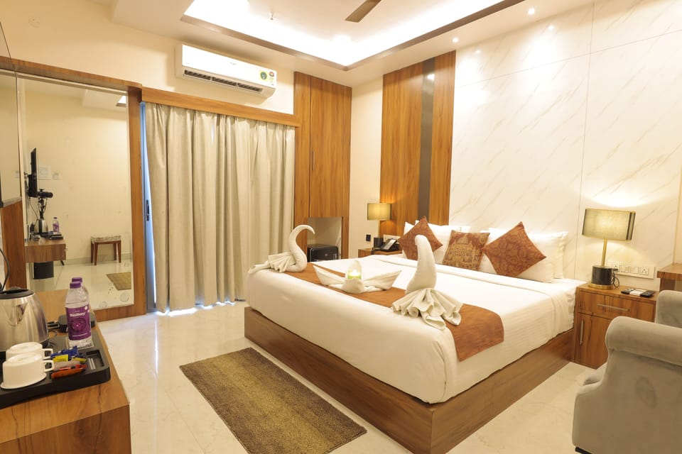 Deluxe Double Room | Desk, WiFi (free)