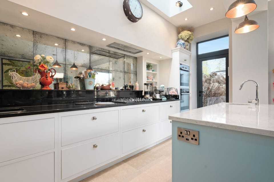 House | Private kitchen | Fridge, microwave, oven, stovetop
