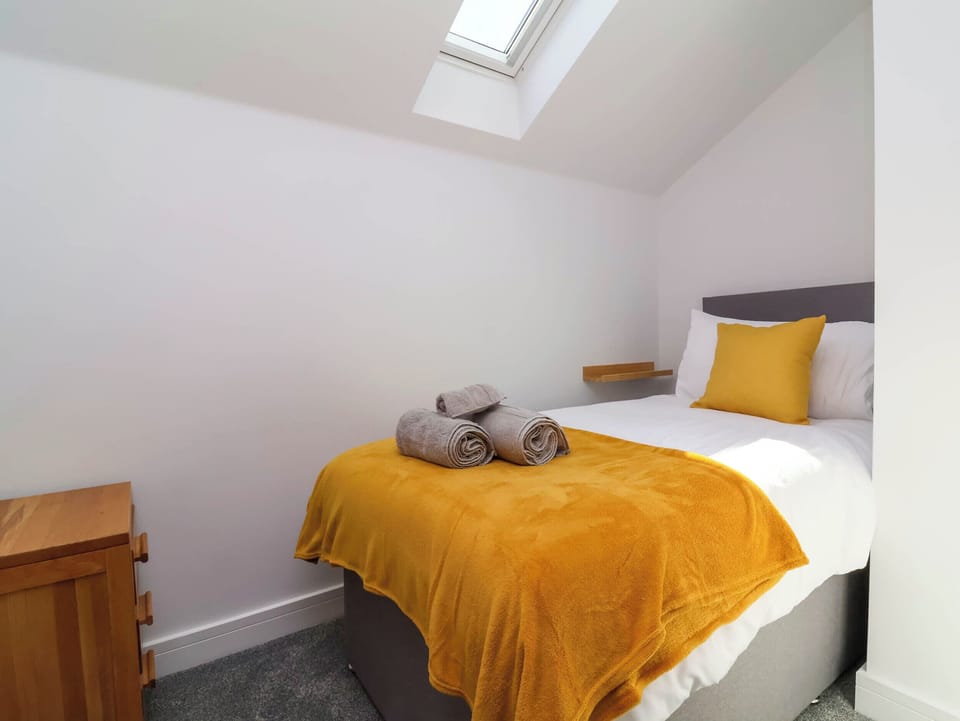 3 bedrooms, individually decorated, individually furnished, free WiFi