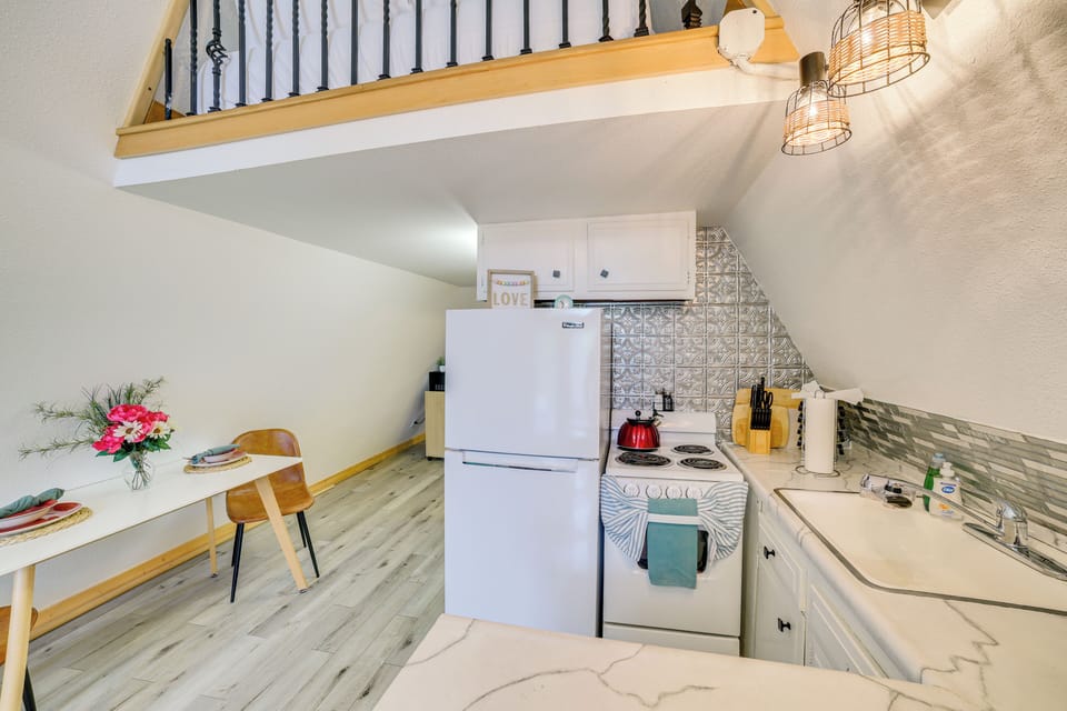 Apartment (0 Bedroom) | Interior