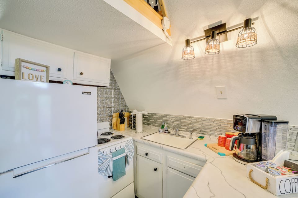 Apartment (0 Bedroom) | Interior