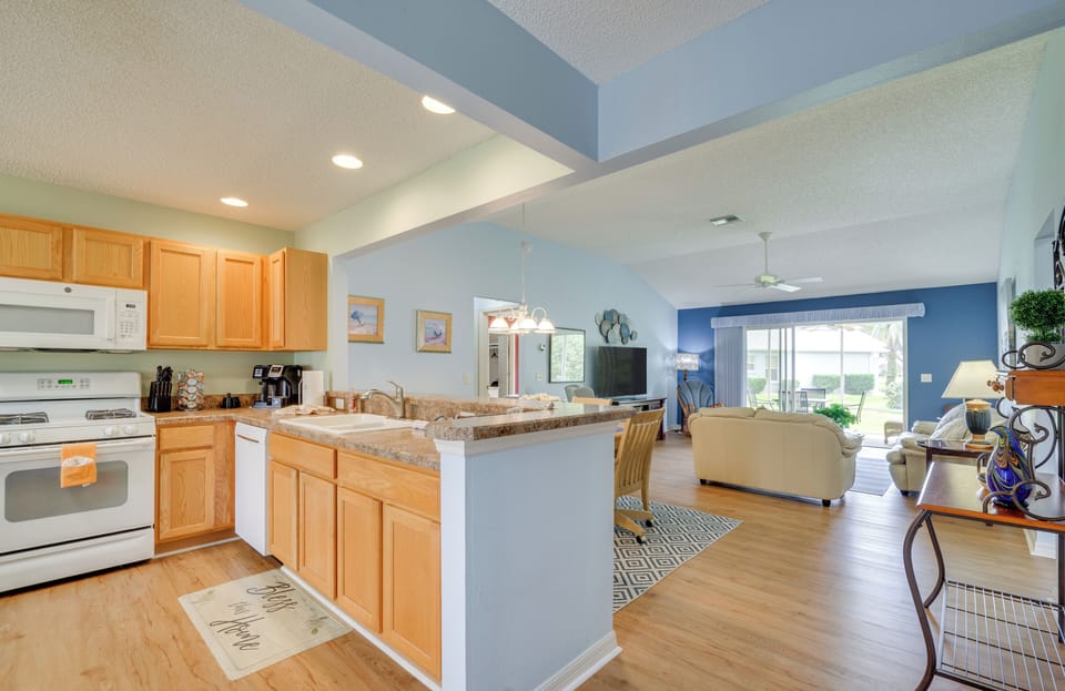 House (3 Bedrooms) | Interior