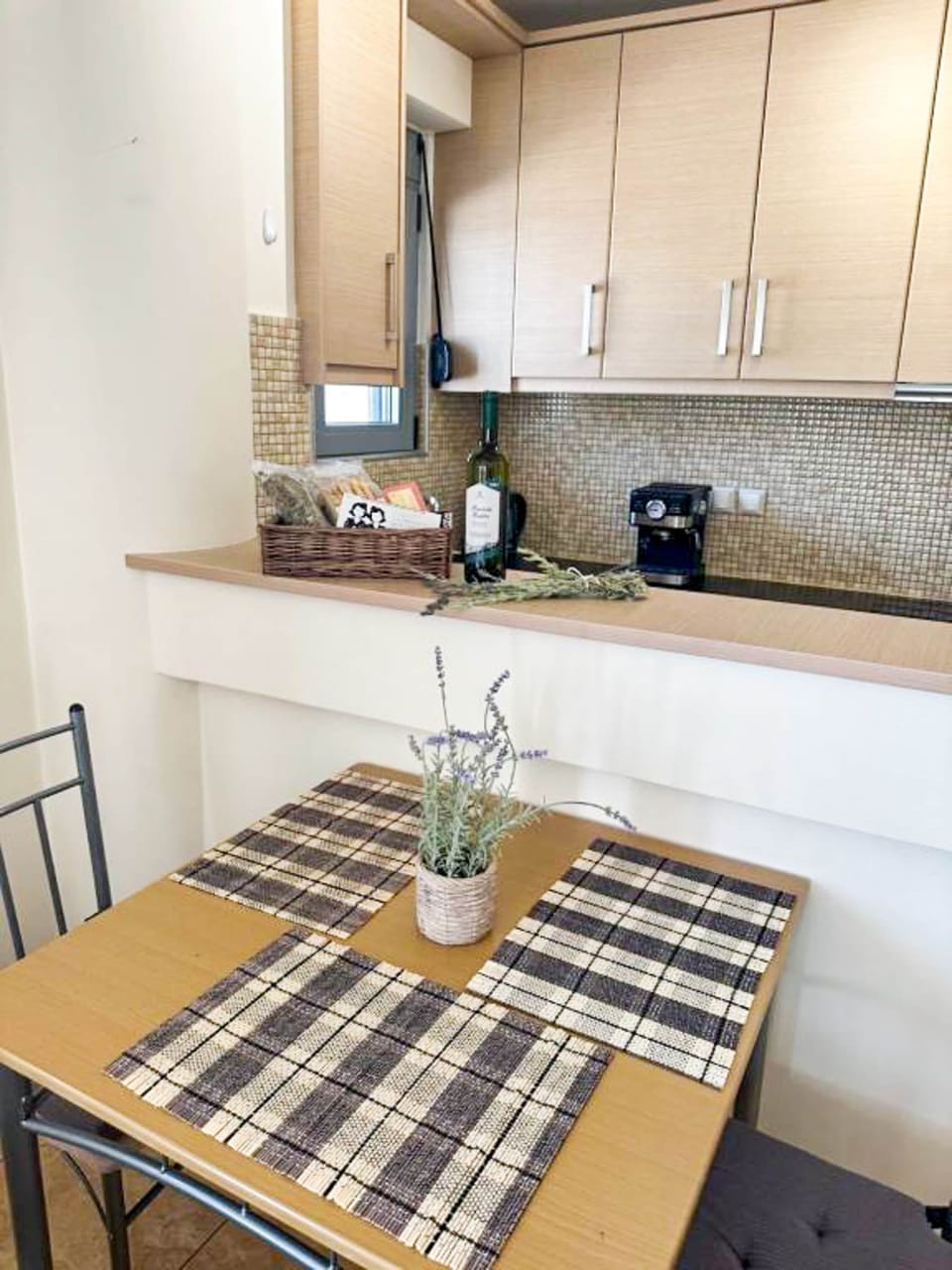House | 2 bedrooms, desk, Internet