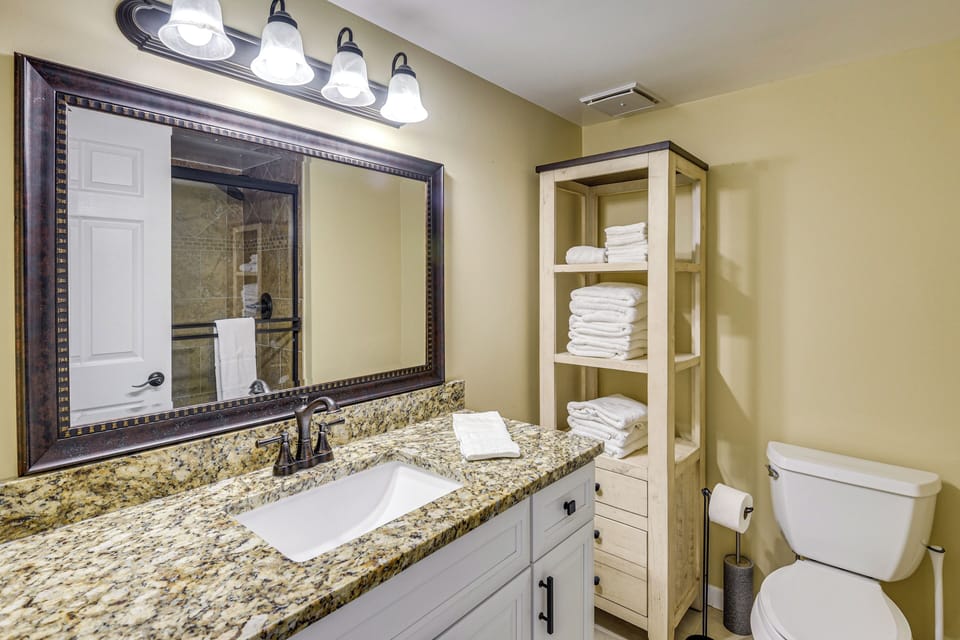 Ocean-view Getaway! Family Condo in Daytona Beach Apartment in Florida