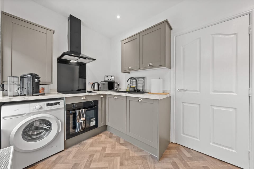 Full Kitchen