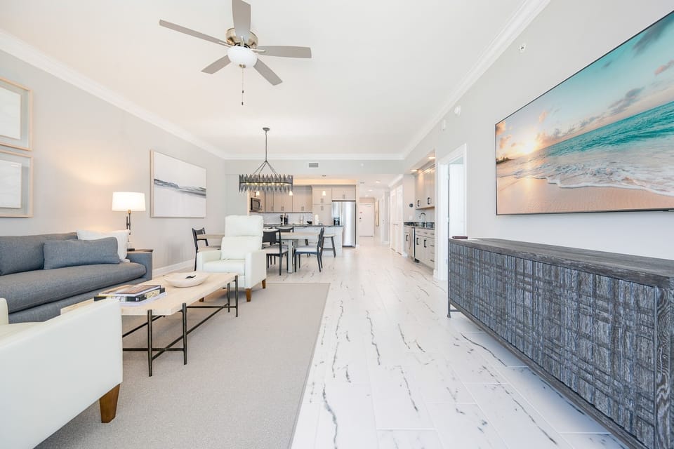 Condo, 3 Bedrooms | Living area