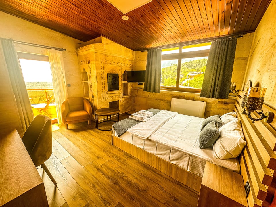 Design Double Room, 1 Queen Bed, Smoking, Sea View | Premium bedding, down comforters, minibar, in-room safe