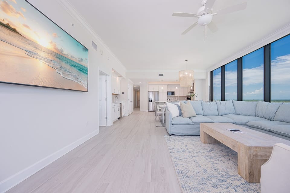 Condo, 4 Bedrooms | Living area