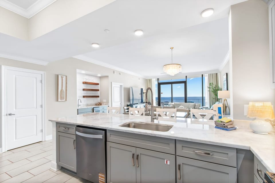 Condo, 3 Bedrooms | Private kitchen | Coffee/tea maker, fridge, oven