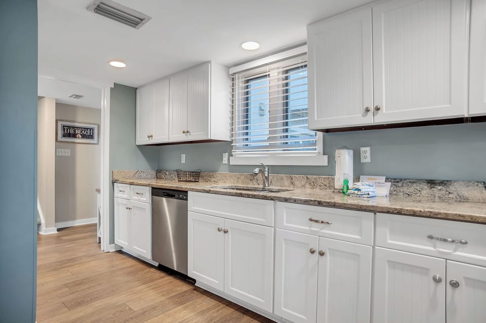 Villa, Multiple Beds, Kitchen, Garden View (241 Stoney Creek Villa) | Private kitchen | Coffee/tea maker, dining tables