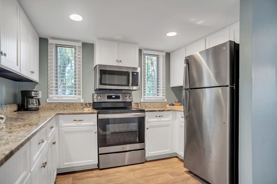 Villa, Multiple Beds, Kitchen, Garden View (241 Stoney Creek Villa) | Private kitchen | Coffee/tea maker, dining tables