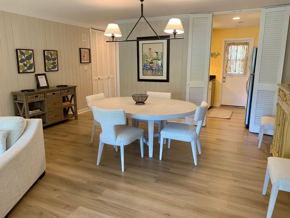 Villa, Multiple Beds, Kitchen, Golf View (66 Fairway Lane) | Dining