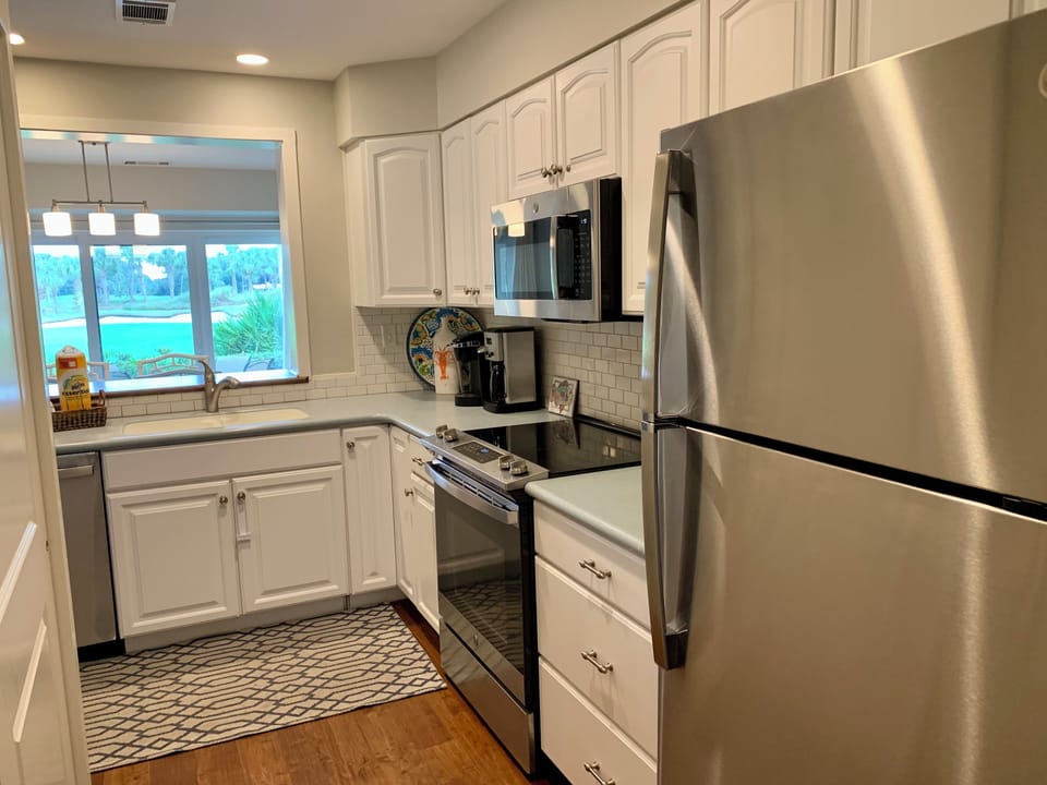 Villa, Multiple Beds, Kitchen, Garden View (450 Plantation Club Villas) | Private kitchen | Coffee/tea maker, dining table