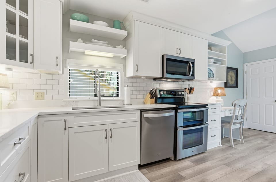 Villa, Multiple Beds, Kitchen, Golf View (563 Ocean Course) | Private kitchen | Coffee/tea maker, dining table