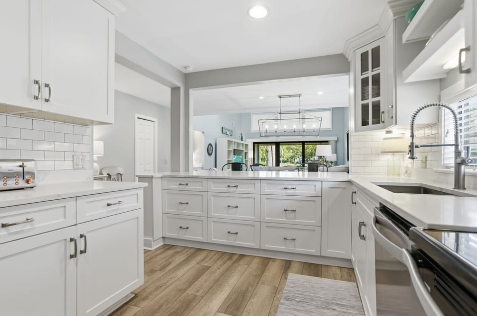 Villa, Multiple Beds, Kitchen, Golf View (563 Ocean Course) | Private kitchen | Coffee/tea maker, dining table