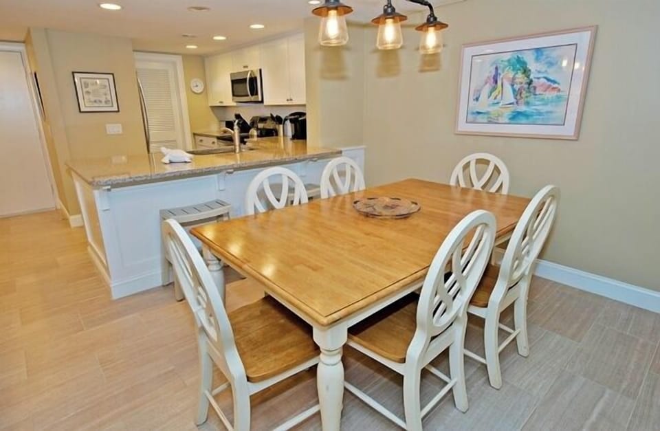 Villa, Multiple Beds, Kitchen, Golf View (481 Plantation Club Villas) | Dining