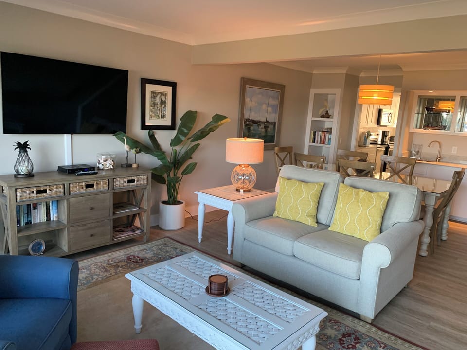 Villa, Multiple Beds, Kitchen (737 Schooner Court) | Living area | 42-inch TV with digital channels