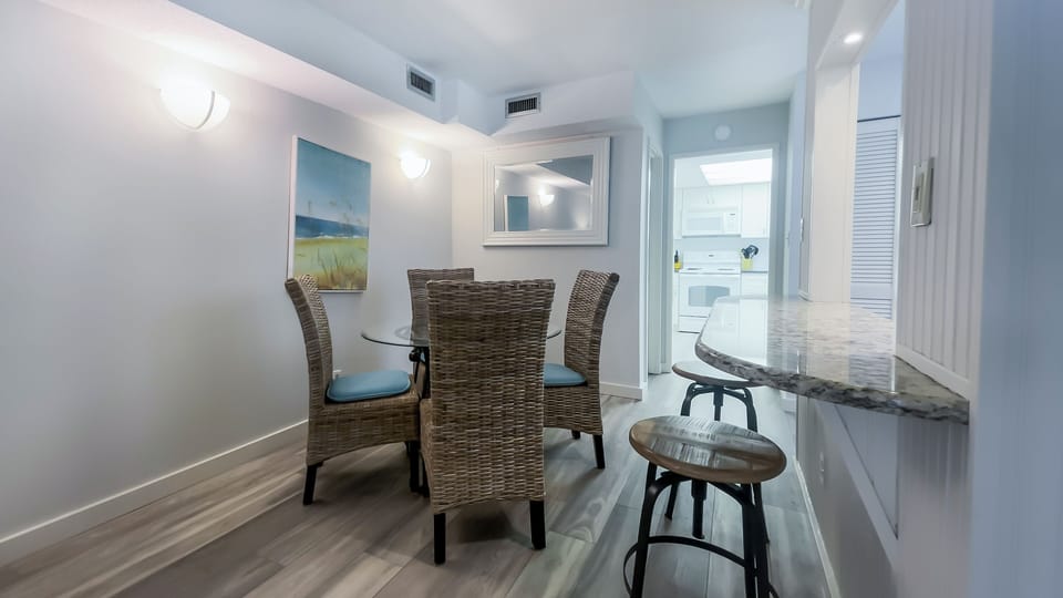 Villa, Multiple Beds, Kitchen, Garden View (825 Ketch Court) | Dining
