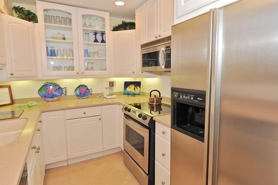 Villa, Multiple Beds, Kitchen, Garden View (865 Ketch Court) | Private kitchen | Coffee/tea maker, dining tables