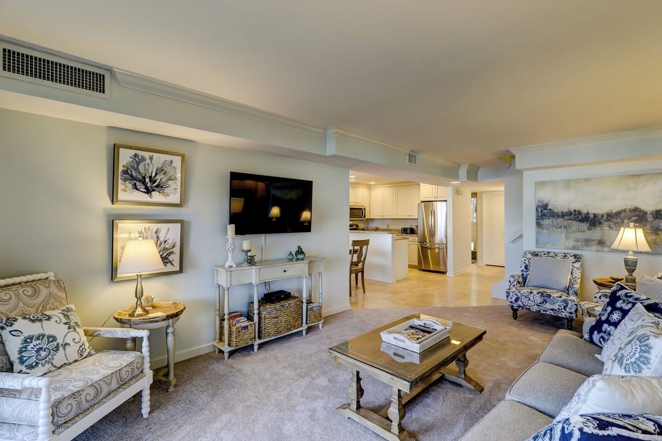 Villa, Multiple Beds, Kitchen (938 Cutter Court) | Living area | 42-inch flat-screen TV with digital channels