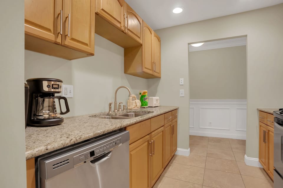 Villa, Multiple Beds, Kitchen, Garden View (1038 Caravel Court) | Private kitchen | Coffee/tea maker, dining tables