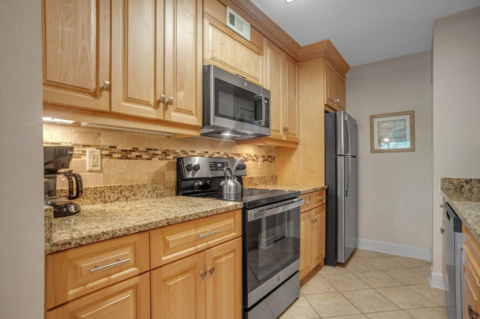 Villa, Multiple Beds, Kitchen (1044 Caravel Court) | Private kitchen | Coffee/tea maker, dining tables