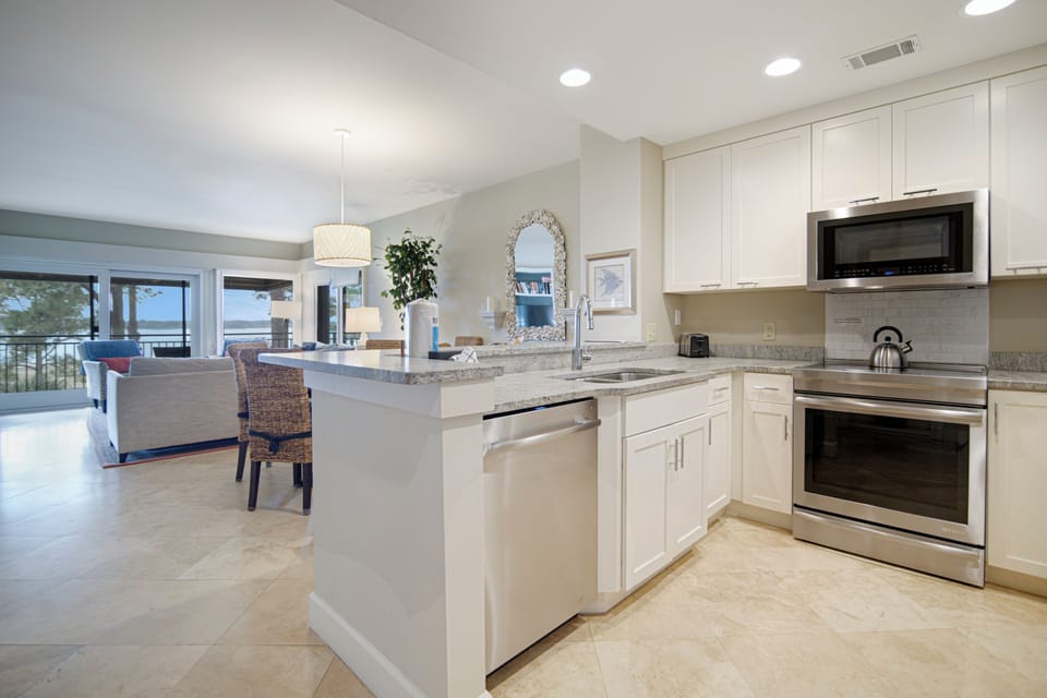 Coffee/tea maker, dining tables